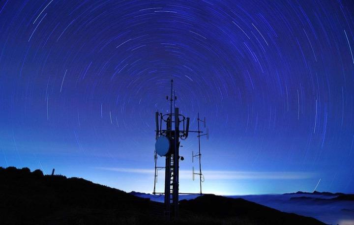 美国5G网络建设滞后，是因为民众害怕基站辐射？